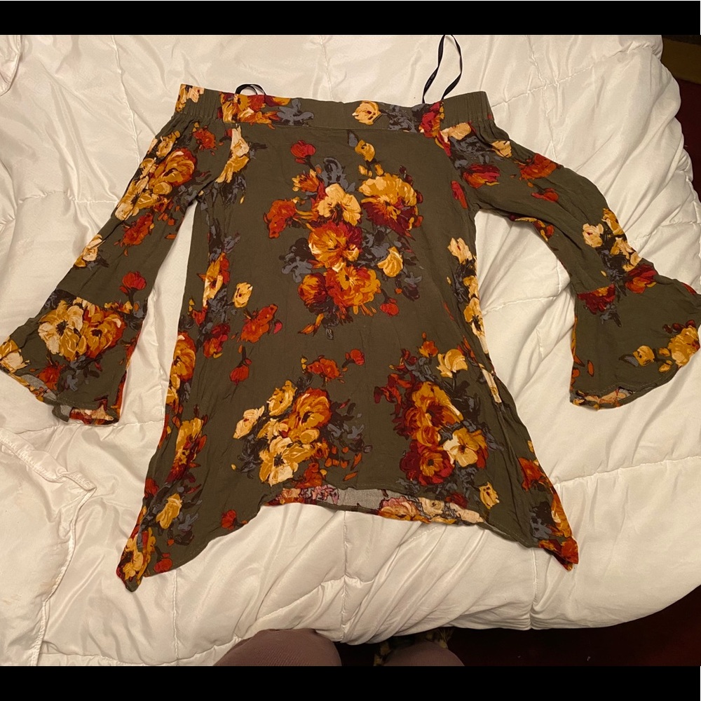Altar’d State - off the shoulder top